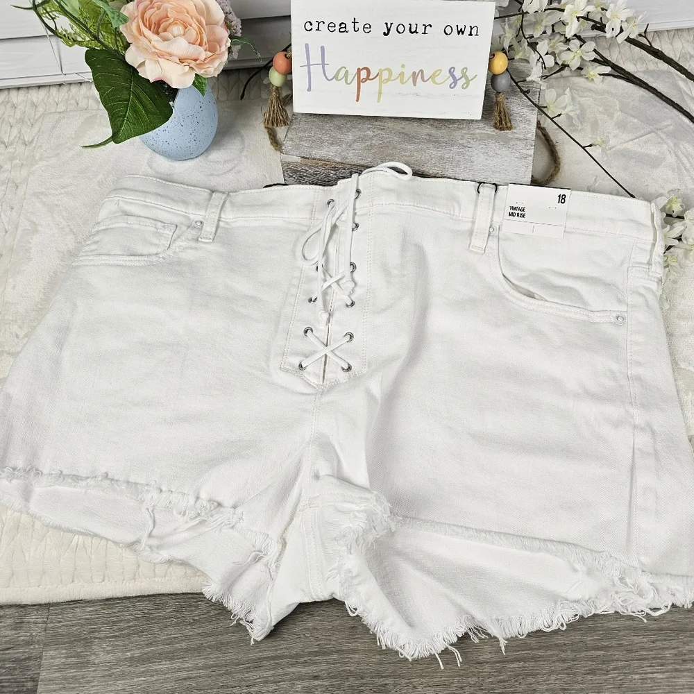 Express Shorts Mid Rise - Picture 1 of 12